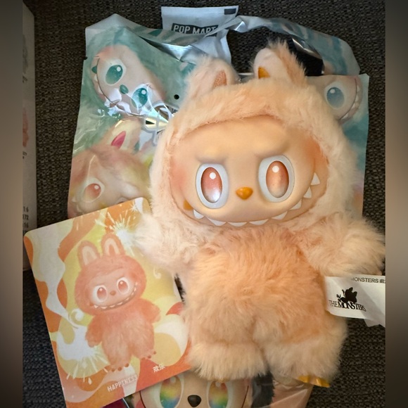 New Big Into Energy Happiness Labubu Authentic Pop Mart - Picture 1 of 3